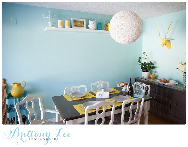 Tourquoise and teal dining room