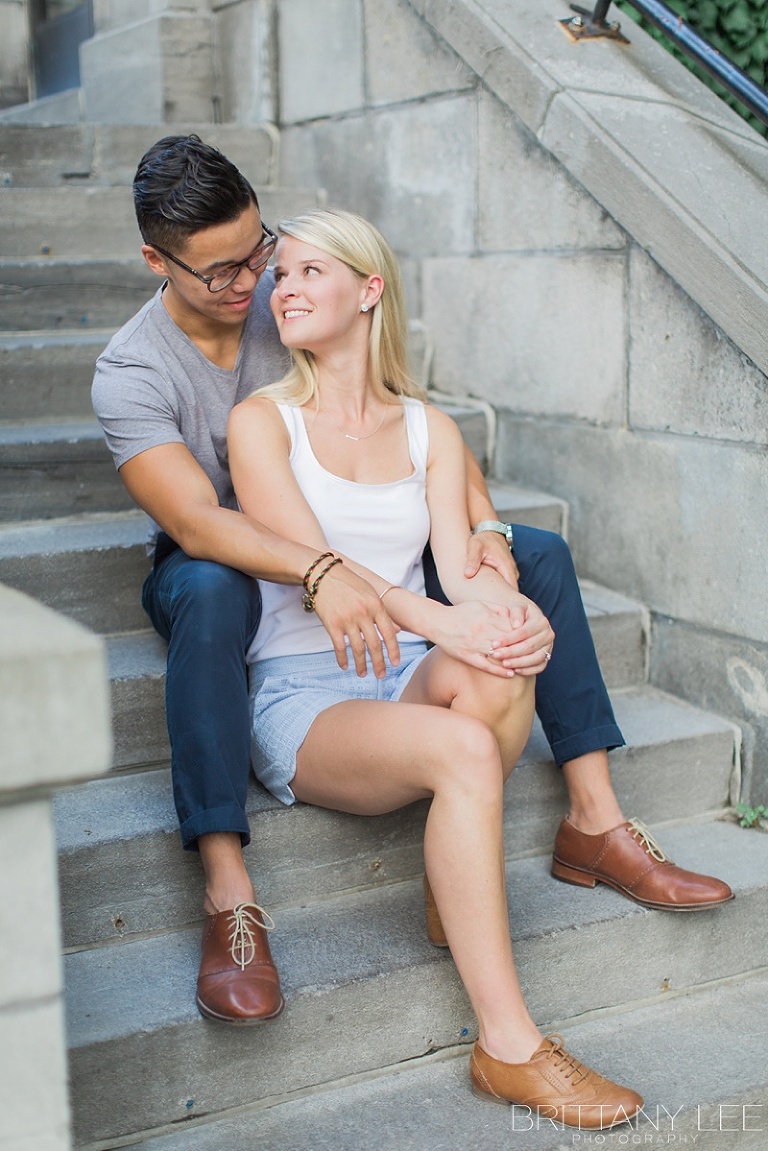 Engagement session at Tabaret Hall, Univeristy of Ottawa - Causal outfits