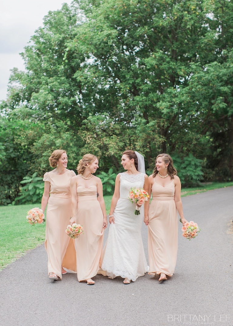 Ottawa Brookstreet wedding with bridesmaids in peach