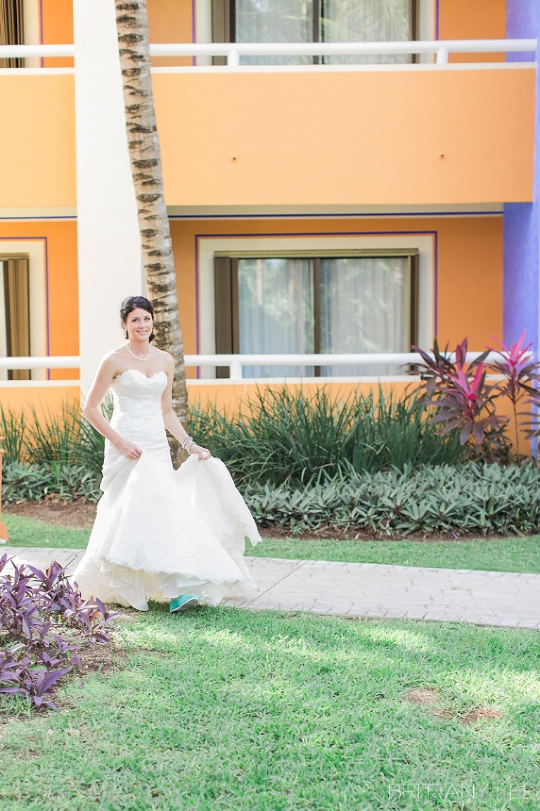 Bride at first Look at Mexico destination wedding