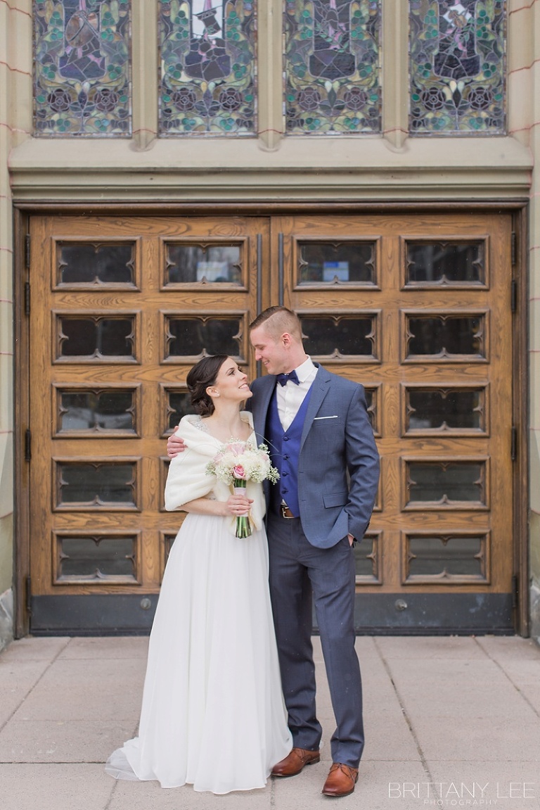 Ottawa Wedding - photographs outside the Ottawa Museum of Nature for wedding