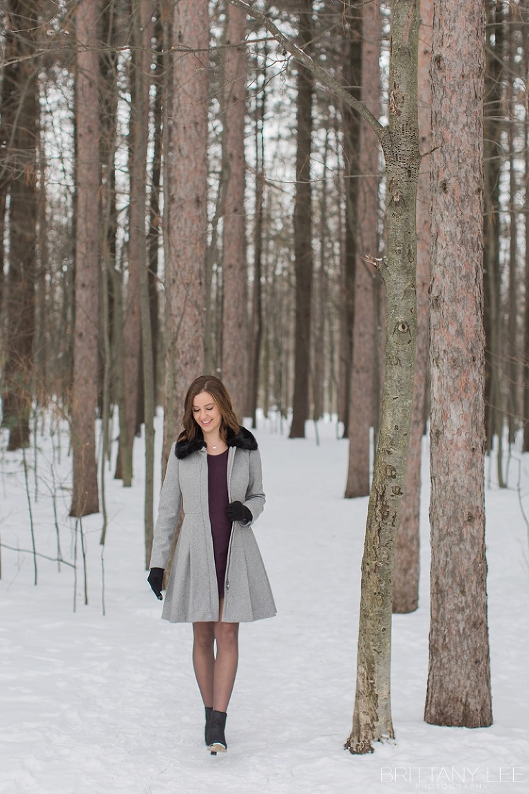 Ottawa winter portrait session in forrest