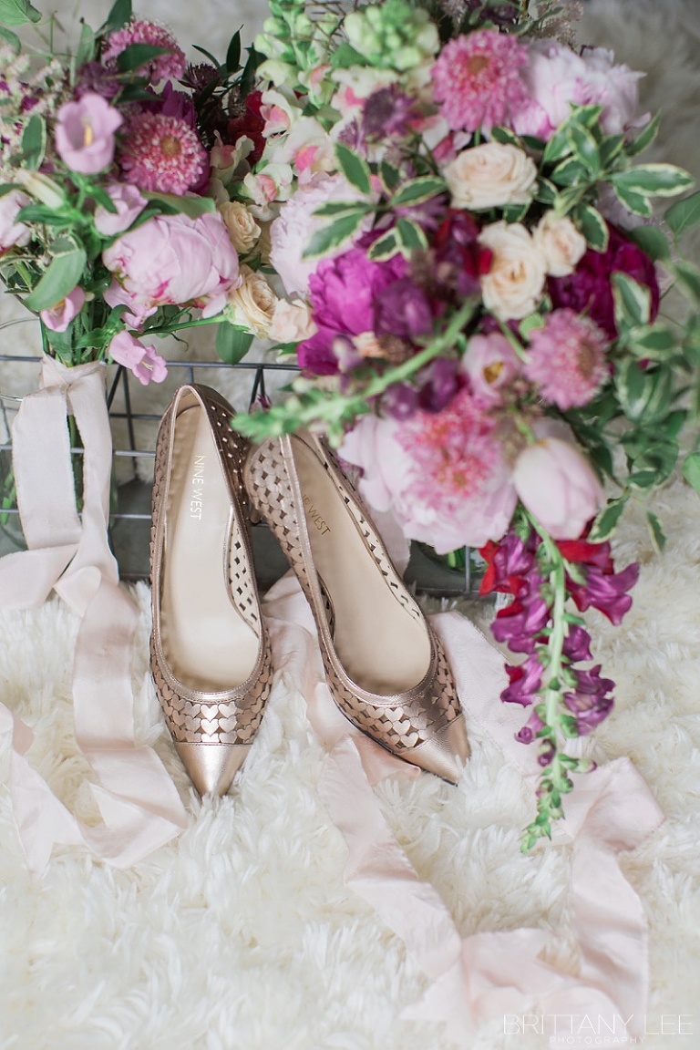 Romantic and modern bridal bouquet by Presh Floral Ottawa