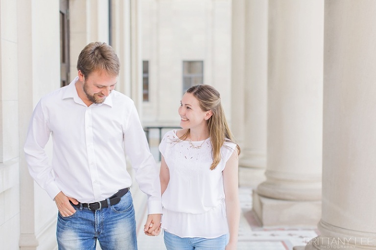 What to wear to an Ottawa engagement session