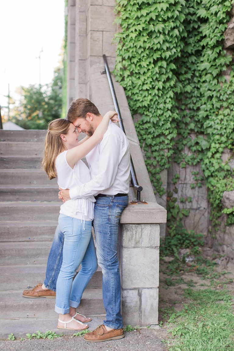 Engagement photos at the stairs of the University of Ottawa 