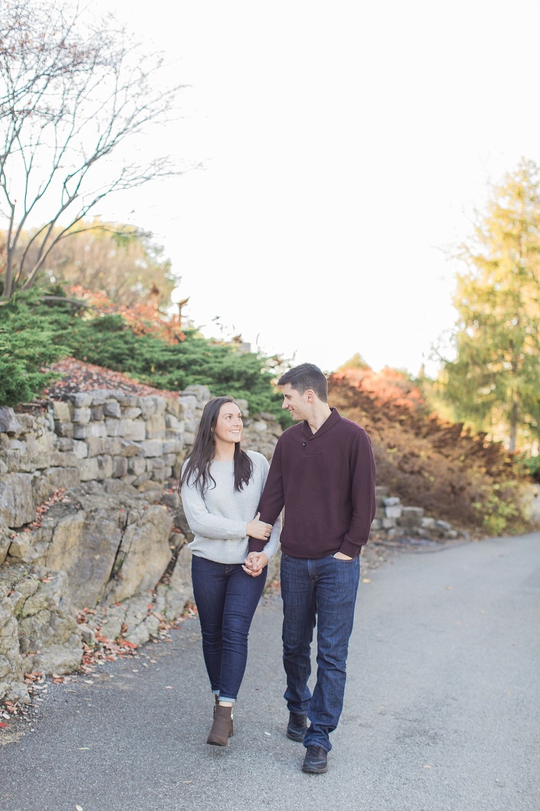 Major's Hill Park Ottawa Engagement session - Ottawa fall engagement pictures near Parliament Hill