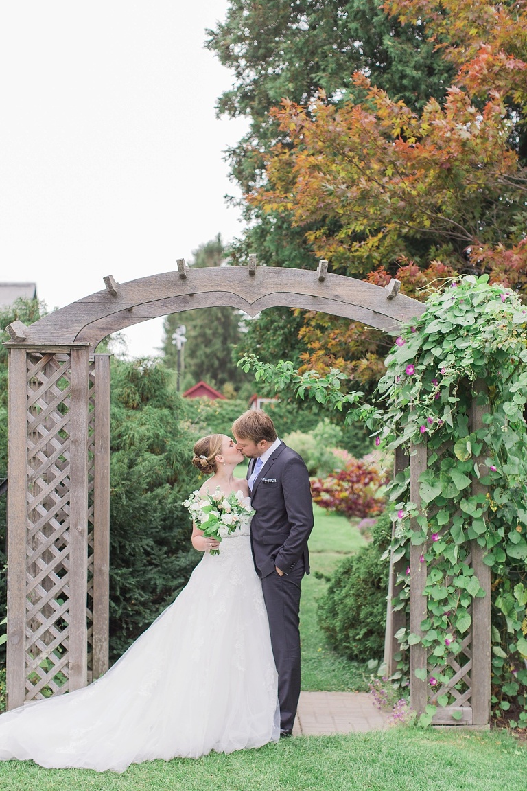 Favourite Wedding Photos from 2016 - Bride and groom at Ottawa experimental farm
