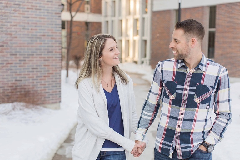 Winter engagement photos at the Ottawa Rideau Canal
