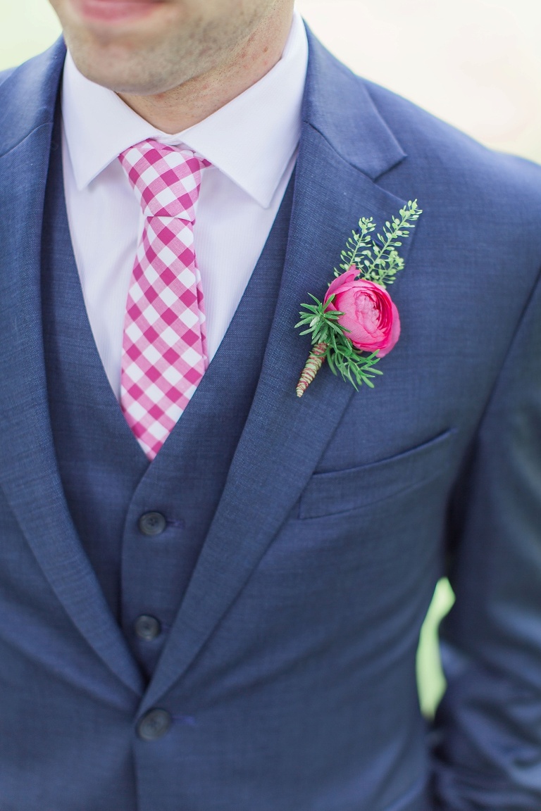 NeXT Restaurant Ottawa Wedding - Bride and Groom with wedding party at Andrew Hayden Park