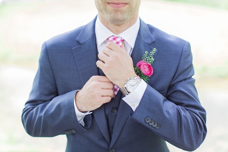 NeXT Restaurant Ottawa Wedding - Bride and Groom with wedding party at Andrew Hayden Park
