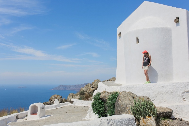 Travel tips and ideas for four day vacation in Santorini Greece