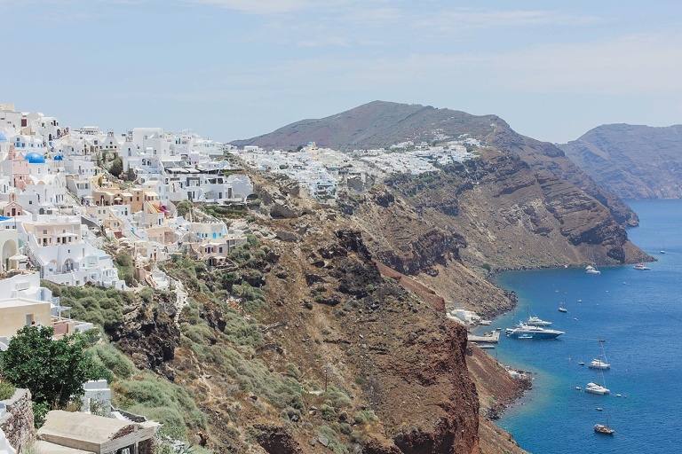 Travel tips and ideas for four day vacation in Santorini Greece