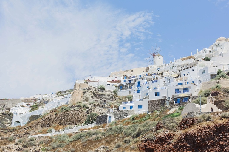 Travel tips and ideas for four day vacation in Santorini Greece