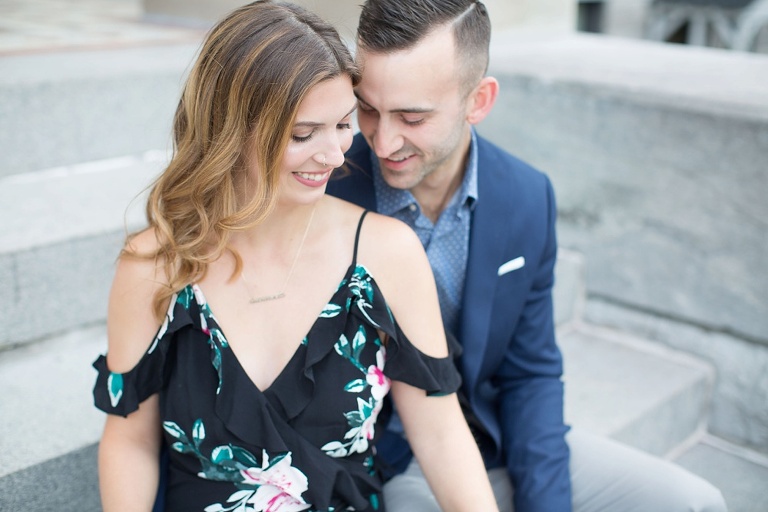 Downtown Ottawa Summer Engagement Session - Photos at Ottawa University