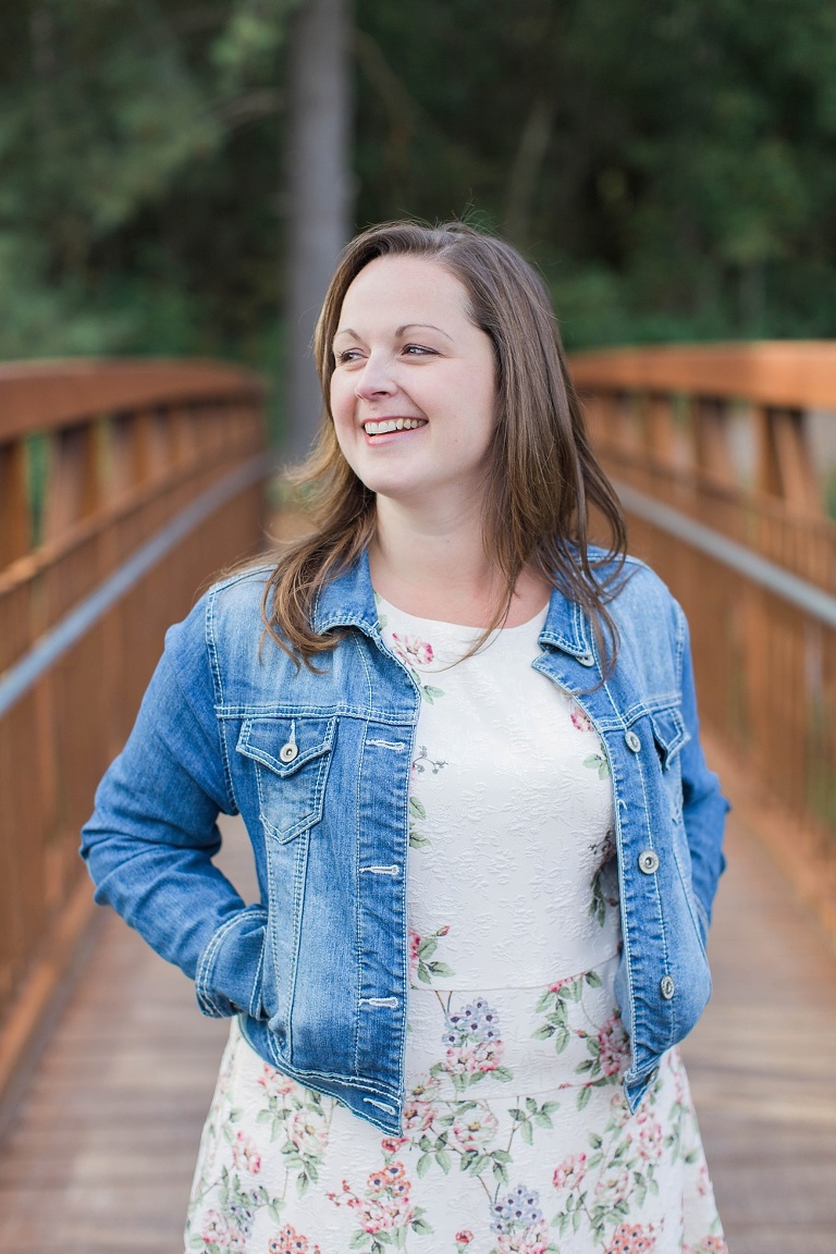 Gatineau Park Chelsea Fall Engagement Photos - cozy engagement photos along the Gatineau Park Trail