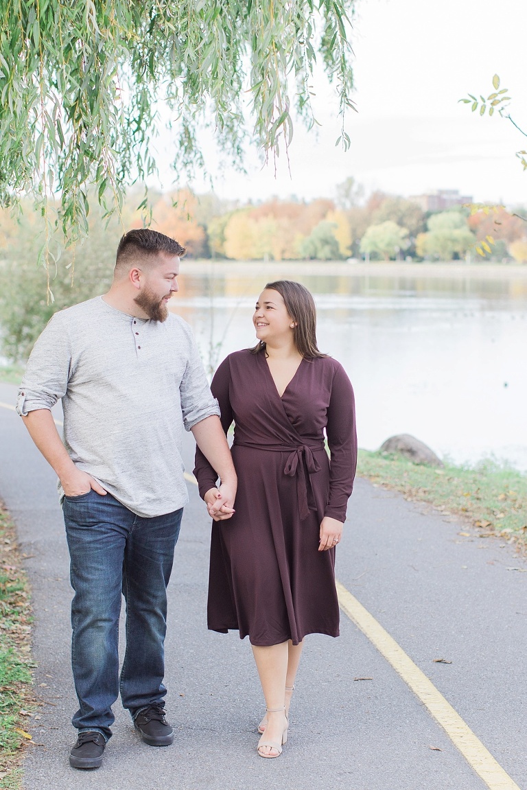 Cozy Fall engagement session at Ottawa Arboretum