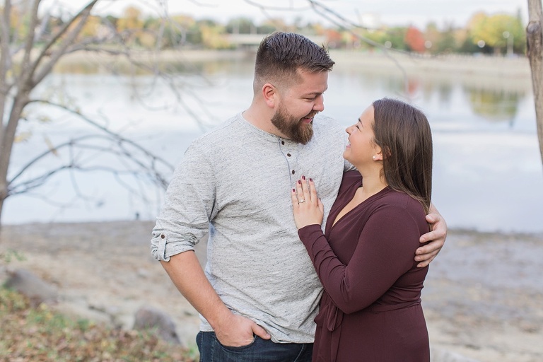 Cozy Fall engagement session at Ottawa Arboretum