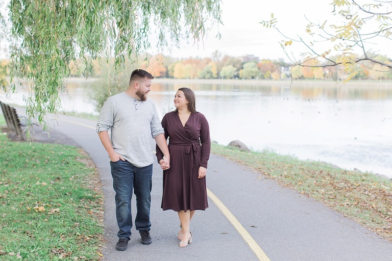 Cozy Fall engagement session at Ottawa Arboretum
