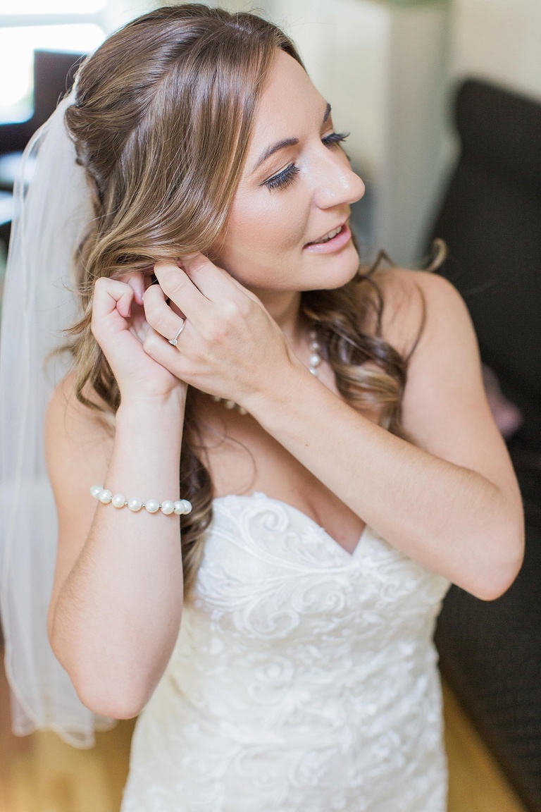 Ottawa Wedding at the Schoolhouse in Munster