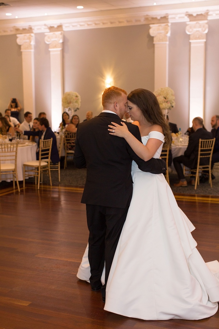 Elegant summer wedding at Sala San Marco in Ottawa