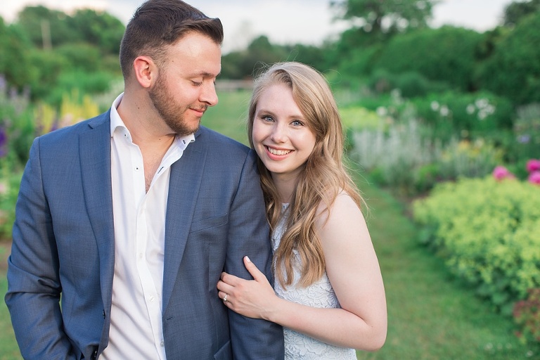 engagement photos at the Ottawa experimental farm and Ottawa Arboretum