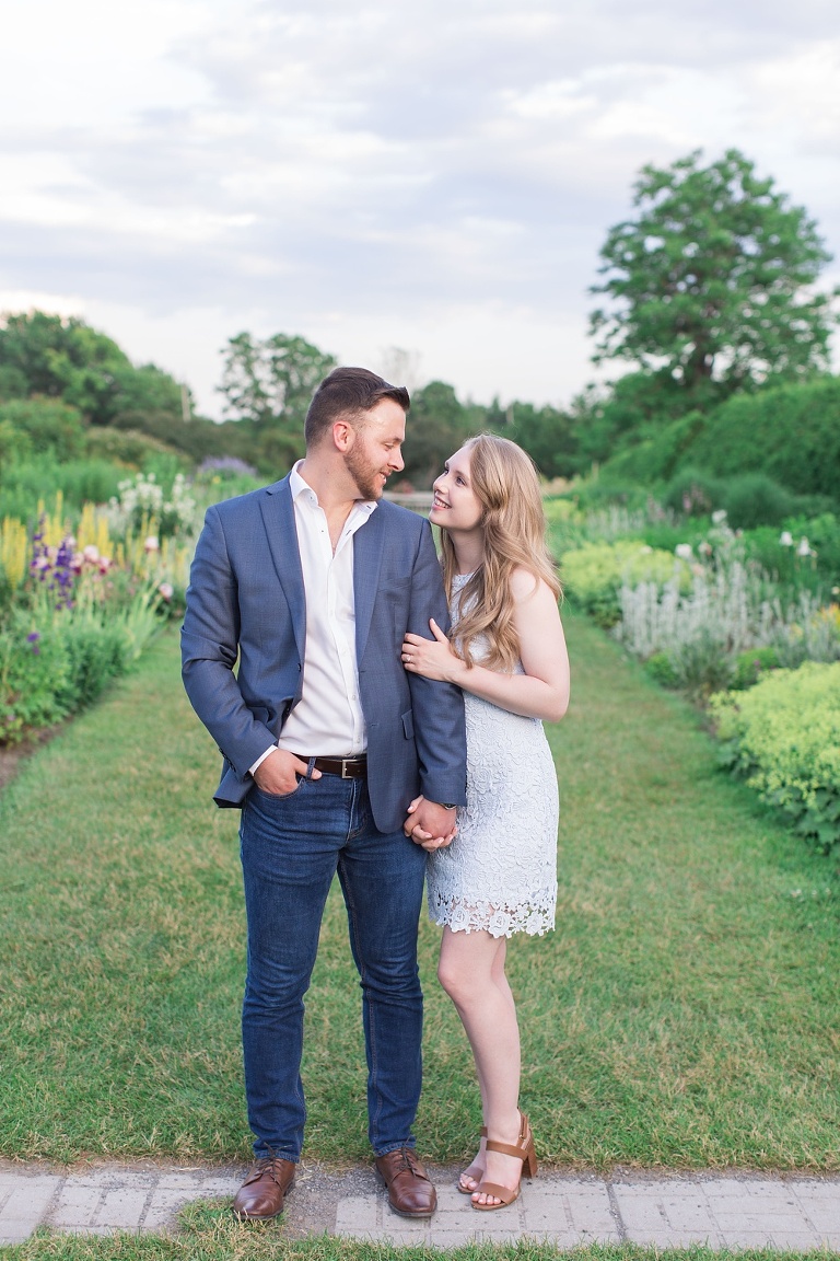 engagement photos at the Ottawa experimental farm and Ottawa Arboretum