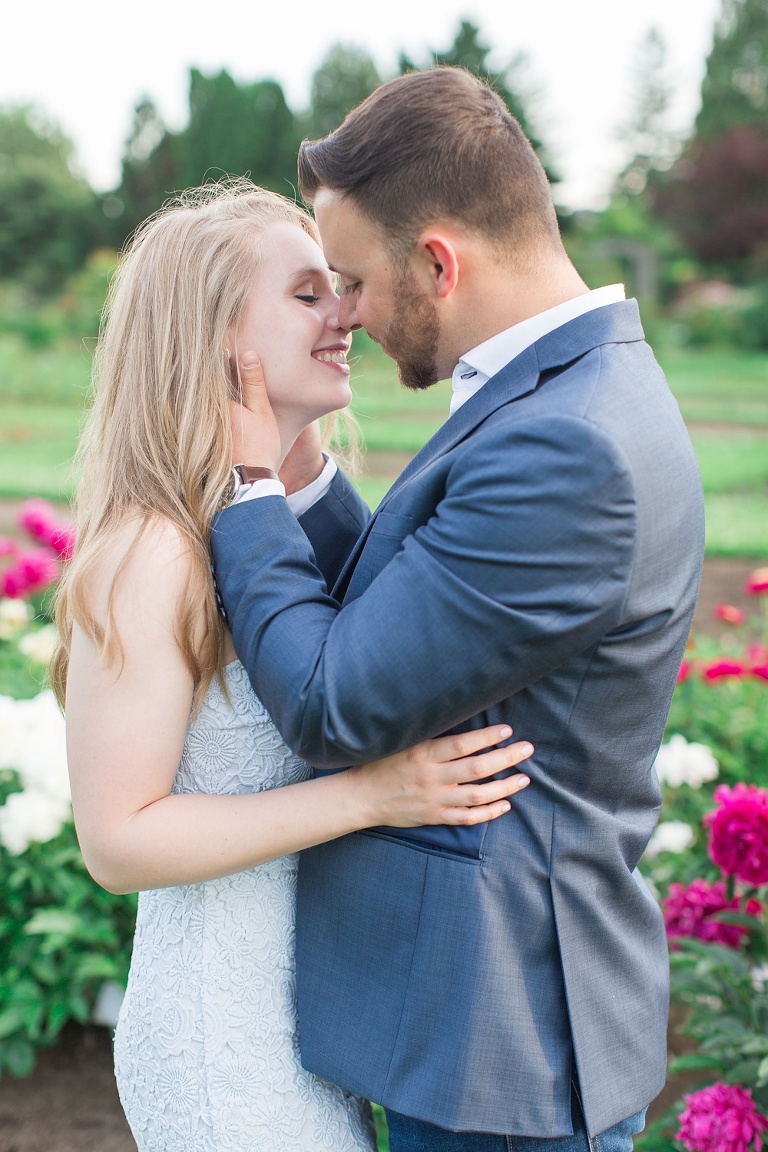 engagement photos at the Ottawa experimental farm and Ottawa Arboretum