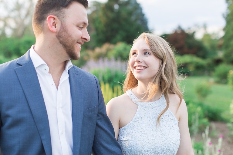 engagement photos at the Ottawa experimental farm and Ottawa Arboretum