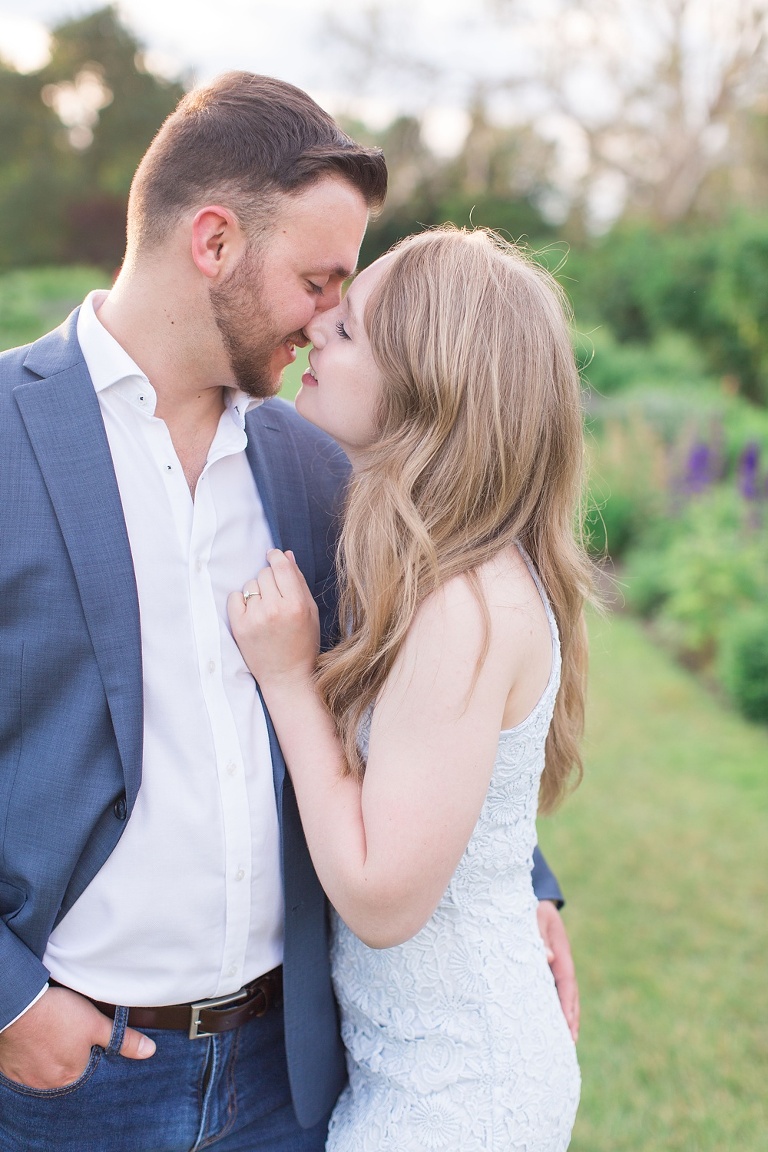 engagement photos at the Ottawa experimental farm and Ottawa Arboretum