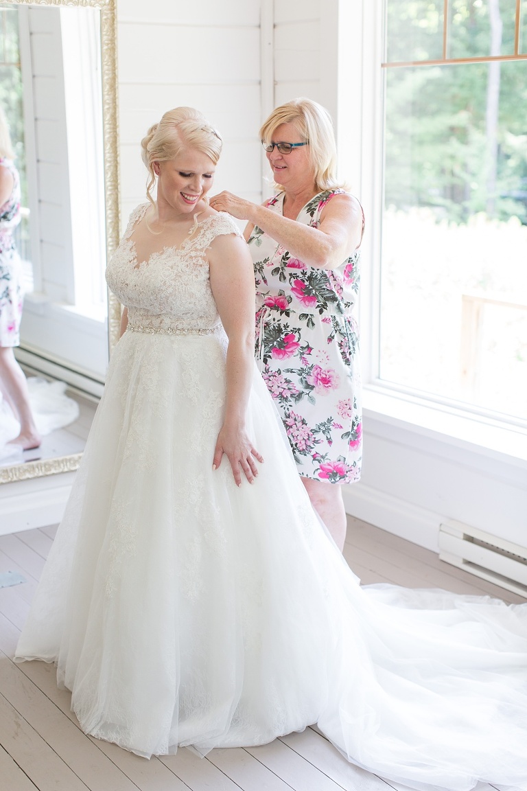 Le Belvedere Summer Wedding outside Ottawa