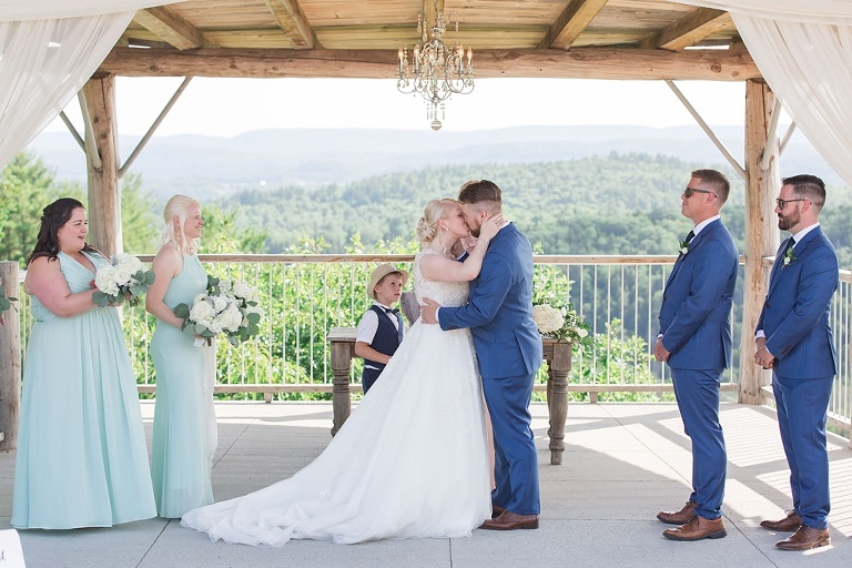 Le Belvedere Summer Wedding outdoor ceremony overlooking Gatineau Hills