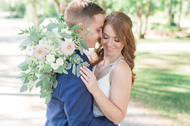 Ottawa Summer wedding at Stonefields Estate - Bride and Groom portraits