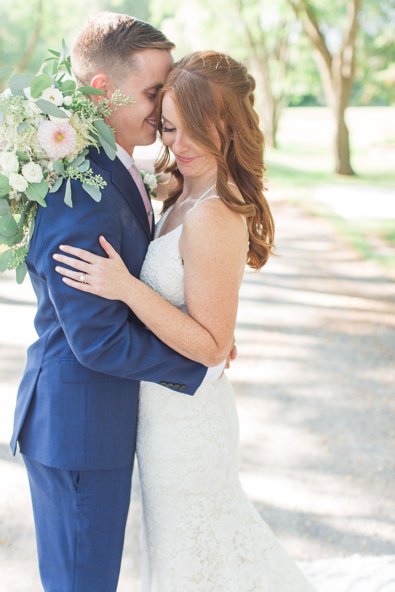 Ottawa Summer wedding at Stonefields Estate - Bride and Groom portraits