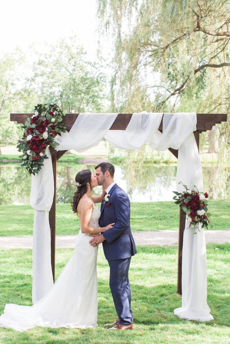 Perth Parkside Inn wedding - outdoor ceremony at Stewart Park