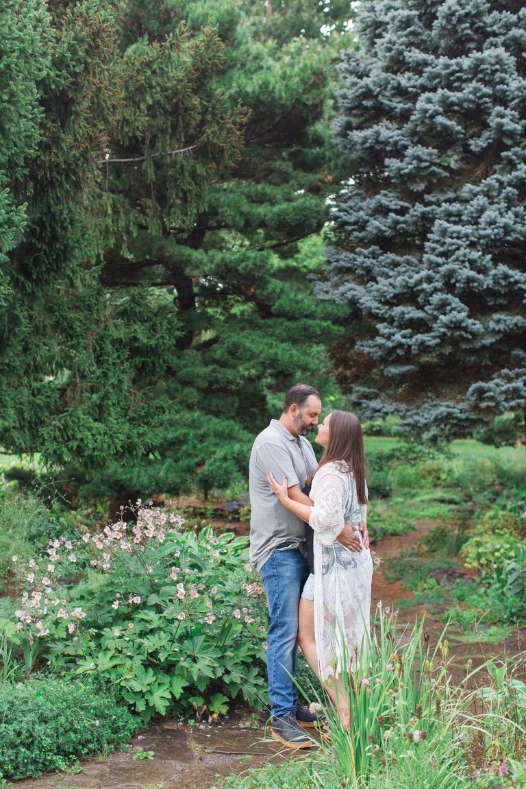 Summer Arboretum Ottawa engagement photo session