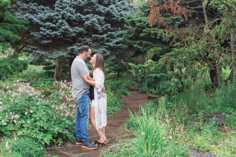 Summer Arboretum Ottawa engagement photo session